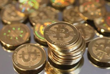 你們玩以太坊比特幣狗狗幣合約能賺錢嗎？