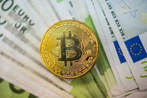 比特幣ETF生效,熱門新秀期貨ETF究竟有何獨(dú)特