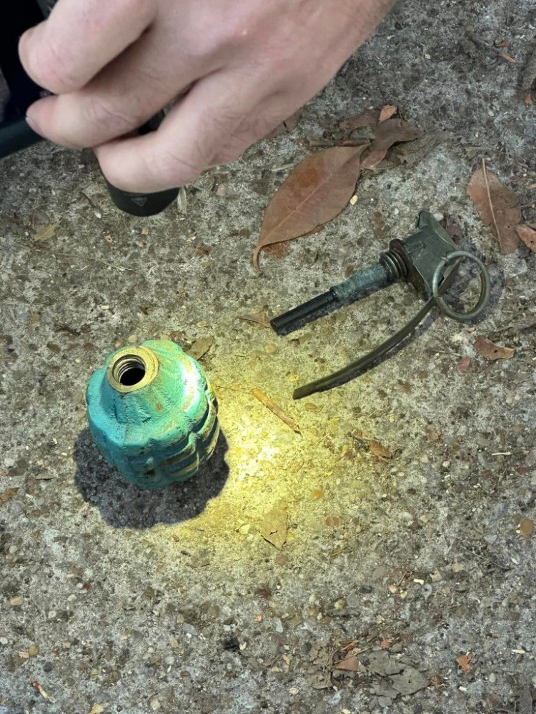 德克薩斯州房屋墻壁內(nèi)發(fā)現(xiàn)手榴彈后房屋裝修工程引發(fā)恐慌