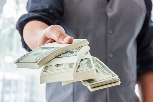 What cryptocurrency would you buy with $10,000? Vo