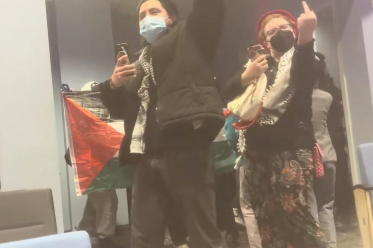 針對反以色列活動分子擾亂北卡羅來納大學(xué)校園巴里韋斯演講的投訴