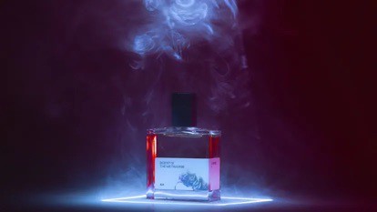 香水DAO如何將虛擬世界的氣味帶到HARVEYNICHOLS奢侈品店