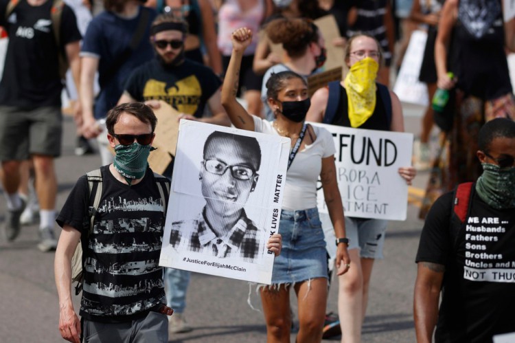 護理人員因以利亞麥克萊恩ELIJAHMCCLAIN死亡而被判入獄5年這是罕見的針對醫(yī)療響應人員的案件