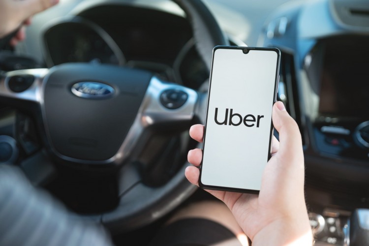 今日值得關(guān)注的股票AMD和UBER